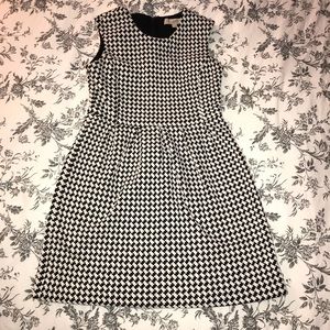Houndstooth pattern petite dress